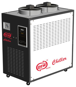 Enfriador de Agua Industrial DEW 2 TR, Sistema de Enfriamiento por Aire, 415V, Tanque de Acero Inoxidable, Compresor Emerson Copeland, Unidad de Serpentín de Cobre - Product Image 1