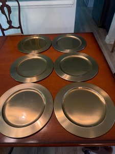 Assiette de présentation en laiton doré, idéale pour les mariages, la cuisine et les restaurants, faite à la main, pour la décoration de table à la maison. - Product Image 4