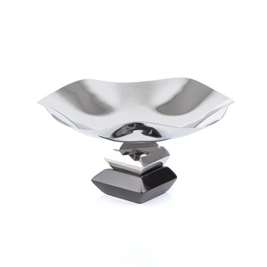 Bol de Metal Dorado Moderno Más Vendido con Base de Piedra Verde, Plato Decorativo Hecho a Mano para Servir - Product Image 4