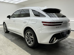 PREMIUM Deluxe 2024 Genesis GV70 2.5T SUV - Product Image 6