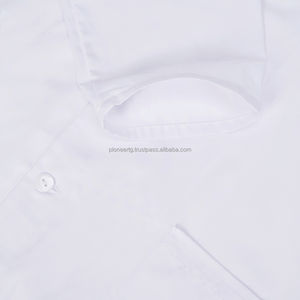 Bata de laboratorio de carga de algodón polivinílico de moda unisex para médicos y enfermeras Diseño personalizable Hecho en Vietnam-Uniformes de hospital - Product Image 5