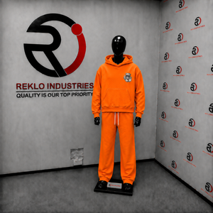 Conjunto Deportivo para Hombre Color Naranja, Sudadera con Capucha y Logotipo Gráfico en el Pecho, Pantalones Jogger a Juego, Ropa Deportiva Casual - Product Image 3