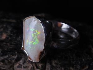 Anillo Clásico de Plata con Ópalo Australiano Natural Pulido en Bruto para Engaste, Regalo de Boda para Ella, Nueva Llegada - Product Image 3