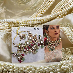 Ensemble de collier ras du cou lourd Kundan du fabricant indien plaqué or en acier inoxydable fêtes de mariage tenue de mariée produit en vrac - Product Image 1
