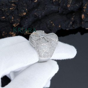 แหวนหมั้นฮิปฮอปเพชรทรงกลมเจียระไนแบบบริลเลียนท์เคลือบทอง 18K เงินแท้ 925  สำหรับทุกเพศ สี D ระดับความสะอาด VVS2 - Product Image 1