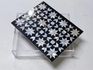 Boîte à chocolat rectangulaire noire décorative en acrylique avec couvercle en nacre, style bohème, pour le rangement de bijoux et l'emballage cadeau - Product Image 1