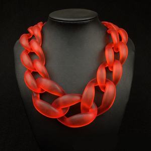 Chaîne murale décorative en résine, maillons larges, style moderne, mélange de couleurs, faite à la main, punk, creuse, grosse et longue, pour la décoration intérieure - Product Image 1