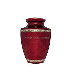 Urna de cenizas humanas de cremación para adultos de latón de calidad superior para recuerdo funerario con talla decorativa artística hecha a mano - Product Image 4