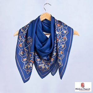 Tissu d'écharpe imprimé de haute qualité, léger, marque blanche, OEM ODM, textile de mode, fabricant sur mesure, produit textile personnalisé Bali - Product Image 4