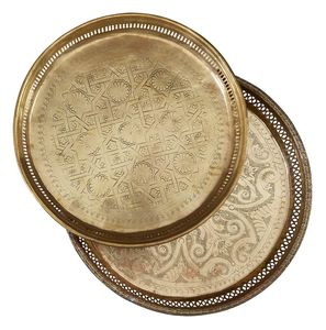 Bandeja de Servicio de Latón Personalizada con Acabado Artesanal Premium para Hoteles, Restaurantes, Banquetes, Catering, Bodas y Eventos Especiales - Product Image 5