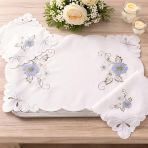 Custom Wholesale Luxury Embroidery Blue Floral Pattern Linen <b>Placemat</b> Napkin Set Scallop Border Machine Washable Home Wedding - Product Image 3