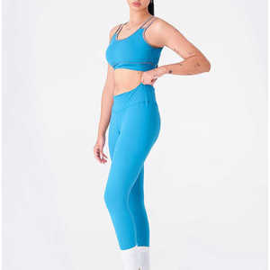 Conjunto de Yoga para Mujer, Ligero, Sólido, de Secado Rápido, Transpirable, Ecológico, de 2 Piezas, con Logotipo Personalizado, Precio al por Mayor - Product Image 3