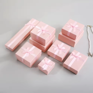 Caja de Regalo de Lujo con Diseño de Logotipo Personalizado, Caja de Embalaje de Cartón para Joyería/Cosméticos, Marcas Premium - Product Image 1