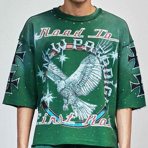เสื้อยืดแขนสั้นพิมพ์ลายกราฟิก Y2K ประดับเพชรเทียมทรงโอเวอร์ไซส์ ผ้าคอตตอนหนานุ่ม สวมใส่สบาย พร้อมกางเกงขาสั้น ชุดเซ็ตขายส่ง - Product Image 5
