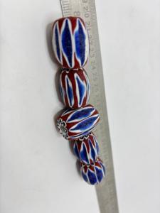 Perles de verre bleues à rayures chevron pour la fabrication de bijoux, vente en gros OEM et approvisionnement de qualité export pour les acheteurs mondiaux. - Product Image 5