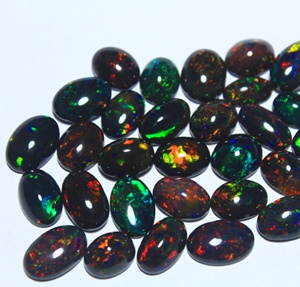 Ópalo Negro Etíope Natural Calibrado de 10*8mm, Gema de Ópalo en Forma Ovalada Cabujón con Juego de Color, Venta Directa de Fábrica al Por Mayor - Product Image 2