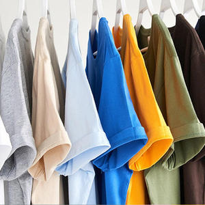 เสื้อยืดสีขาวเรียบแบบกำหนดเอง ผ้าฝ้าย 100% เสื้อยืดลำลองพิมพ์ลายสีดำสำหรับผู้ชาย ผู้ผลิตขายส่ง - Product Image 1