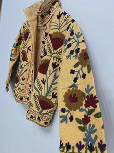Chaqueta Acolchada de Algodón Hecha a Mano para Mujer, Cárdigan Artesanal Indio Color Crema, Ropa de Invierno Estilo Boho Chic, Abrigo Reversible con Frente Abierto - Product Image 3