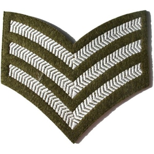Máquina de bordar con diseño de chevron de 1, 2, 3 y 4 barras, comúnmente utiliza para bordar el insignia de un sargento. Insignia de sargento de 3 barras. - Product Image 1