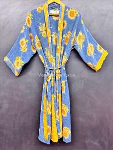 Robe kimono en soie crêpe douce vintage de luxe pour femmes |   Imprimé floral fait main, col en V, taille élastique, manches courtes |   Printemps Automne - Product Image 5