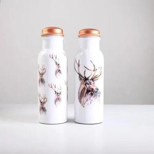 ขวดน้ำโลหะสีขาวพิมพ์ลายกระต่าย ฝาปิดทองแดง พกพาสะดวก ดีไซน์น่ารัก - Product Image 3