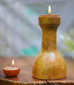 Support de bougie chauffe-plat en bois européen fait main, forme sablier, décoration de Noël pour la maison, porte-bougie en bois massif personnalisé - Product Image 5