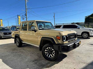 Toyota Land Cruiser Serie 79 LX 2025, Doble Cabina, 4x4, Impecable - Product Image 2