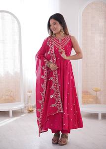 Élégante combinaison Anarkali sans manches en soie romaine avec broderies et pantalon palazzo – Collection de tenues de fête - Product Image 2