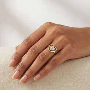 Exquisito Anillo de Oro Rosa con Diamante Natural de 0.07 Quilates, Corte Brillante Redondo, Claridad VS SI, Certificado IGI, para una Elegancia Atemporal - Product Image 1