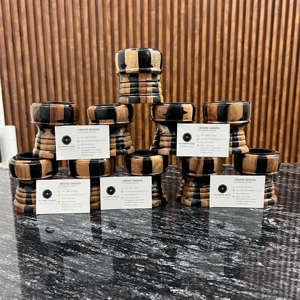 Quemador Bakhoor de epoxi y madera hecho a mano Soporte de incienso elegante y duradero para una experiencia de fragancia árabe de larga duración - Product Image 2