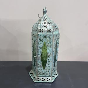 Farol Decorativo Marroquí de Hierro, Diseño Artesanal L557, Acabado Verde, Tamaño 7X6X14.25 Pulgadas, para Decoración del Hogar, Ramadán, Navidad, Pascua - Product Image 2