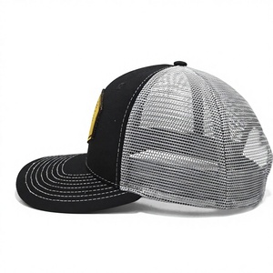 Gorra de camionero de malla blanca con parches de cuero con logotipo personalizable, sombreros jóvenes y de alta calidad para adultos, hechos a mano en la fábrica de Vietnam - Product Image 3