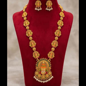 Conjunto de Joyería de Moda, Collar Largo Tradicional con Piedras de Pota Mate y Perlas - Product Image 3
