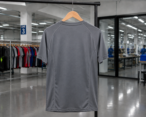 Haut de compression pour homme de haute qualité à séchage rapide, vêtement de sport léger pour la course à pied et l'entraînement en salle de sport, haut tendance - Product Image 5