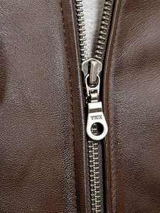 Blouson de motard tendance 2026 pour homme en cuir de vachette véritable, sur mesure, imperméable et respirant pour l'hiver - Product Image 4