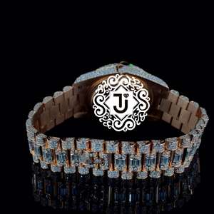 Montre-bracelet en acier inoxydable de qualité supérieure, sertie de diamants, boîtier durable avec design brillant pour les occasions décontractées, les fêtes et les soirées - Product Image 4