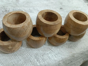 Anneaux de serviette en bois d'acacia de couleur unie, style minimaliste personnalisé, en gros pour la mise en place de tables d'hôtels et de restaurants - Product Image 4