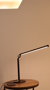 Lámpara de Mesa LED Moderna, Simple y Portátil, con Intensidad Regulable, para Hogar y Oficina, Marca Lumetal - Product Image 4