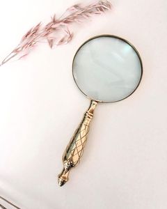 Lupa de metal de alta precisión con mango resistente para tareas de visualización y inspección detalladas - Product Image 3