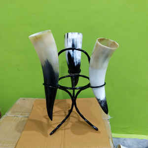 Juego de 3 cuernos para beber estilo vikingo con soporte de hierro, artículos de bebida de estilo medieval a precio económico - Product Image 6