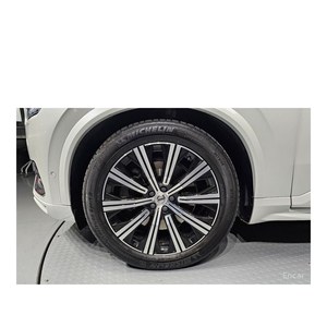 Para <span class=keywords><strong>Volvo</strong></span> <span class=keywords><strong>XC90</strong></span> T8 Inscription Híbrido, Modelo Febrero <span class=keywords><strong>2021</strong></span>, con 37,001 km, Volante a la Izquierda, Caja de Cambios Automática, Cámara Trasera - Product Image 5