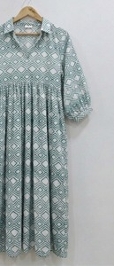 Vestido Midi de Algodón con Estampado Tie-Dye Ecológico, Cintura Natural, Diseño Floral, Corte Regular, para Uso Diario Informal de Verano - Product Image 4