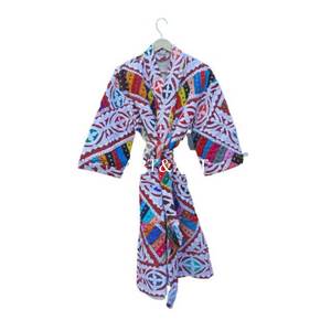 Kimono indio hecho a mano Kantha, bata de baño con múltiples parches, abrigo de algodón para mujer, kimono corto, bata de baño, kimono. - Product Image 3