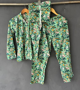 Conjunto de Pijama de Algodón Estampado para Mujer – Suave y Transpirable para Estar en Casa y Dormir - Product Image 4