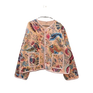 Chaqueta Reversible de Algodón Hecha a Mano con Diseño Gudri Kantha, Ecológica, con Cuello en V, Estilo Bohemio, Arte Único y Cómodo - Product Image 1