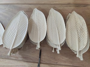 เขียงไม้กระถินณรงค์แบบใช้แล้วทิ้ง รูปทรงไม่สม่ำเสมอ หนา 1.5 ซม. ใช้กับเครื่องล้างจานได้ เหมาะสำหรับชีส ขนมปัง หรือของตกแต่ง จากเวียดนาม ปี 2026 - Product Image 5