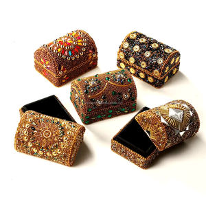 Decorative Wooden Pill Box Lac Glitter Beaded Box Jewelry Packaging for Occassional Gifts Little Stuff Ornaments Box Gift Box - Product Image 1