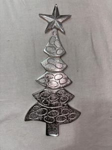 Ornement suspendu en métal Père Noël argenté, décoration traditionnelle pour arbre de Noël, utilisation intérieure, design durable, décoratif pour l'intérieur - Product Image 1