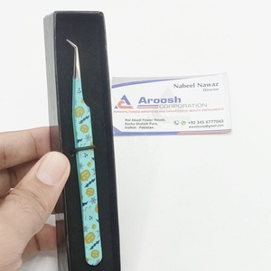 Pince à épiler professionnelle en acier inoxydable de haute qualité, à pointe pointue à 45 degrés, avec revêtement papier, logo personnalisé, pour faux cils - Product Image 2