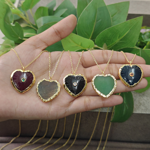Pendentifs tendance en laiton plaqué or 18 carats avec pierre précieuse sculptée en forme de cœur, vente en gros, bijoux de mode les plus vendus pour femmes, pour mariage - Product Image 6